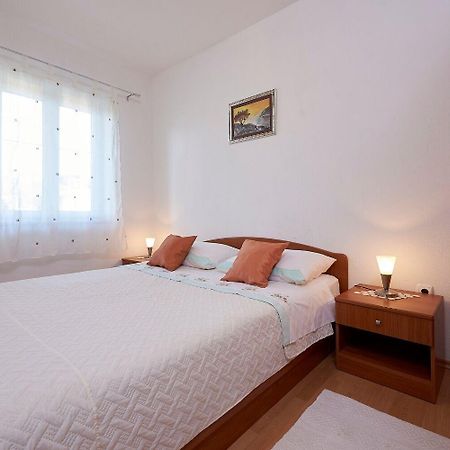 Apartment Ivanka - 200 m from sea Trogir Exteriör bild